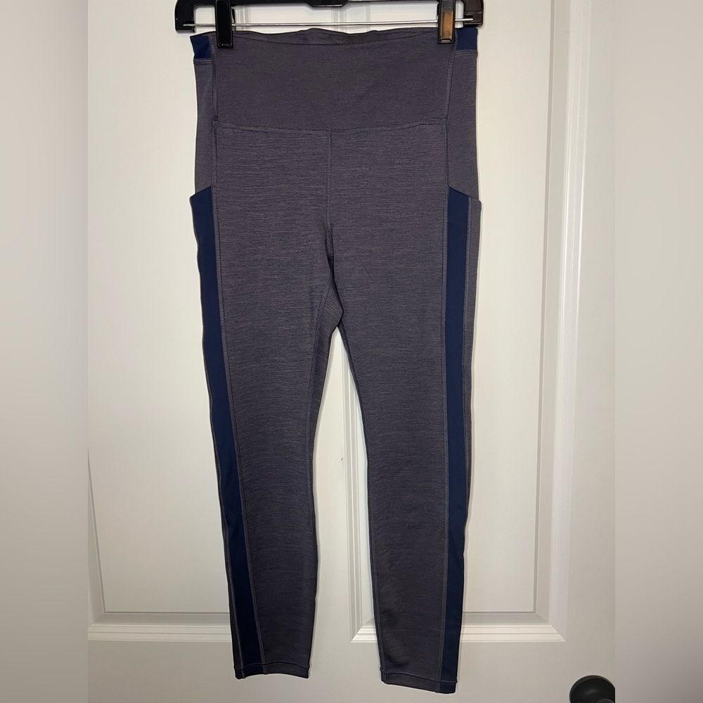 Athleta Ultimate Stash Pocket 7/8 Tight